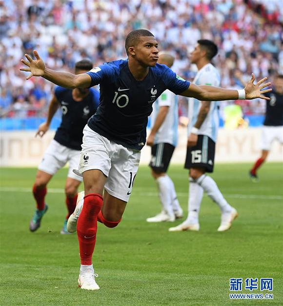 S赛入围赛综述：RNG憾负，FNC、MAD皆以2-0的战绩暂列小组第一