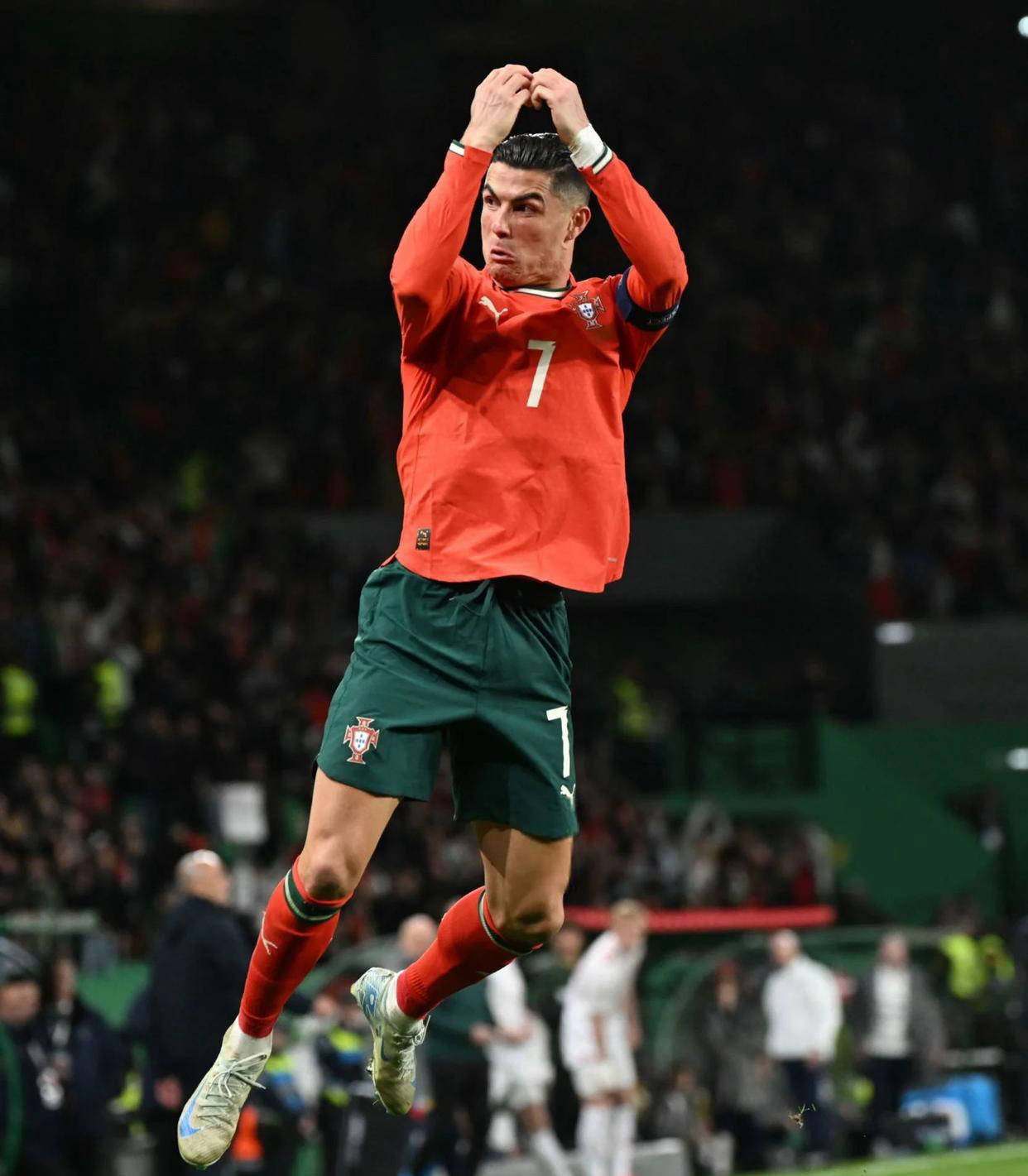 S12总决赛力压TI11 获第44届体育艾美奖“杰出电子竞技总决赛奖”